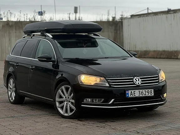 Volkswagen Passat 2011 photo 2