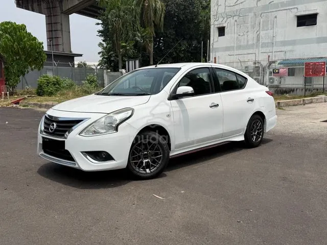 Nissan Almera