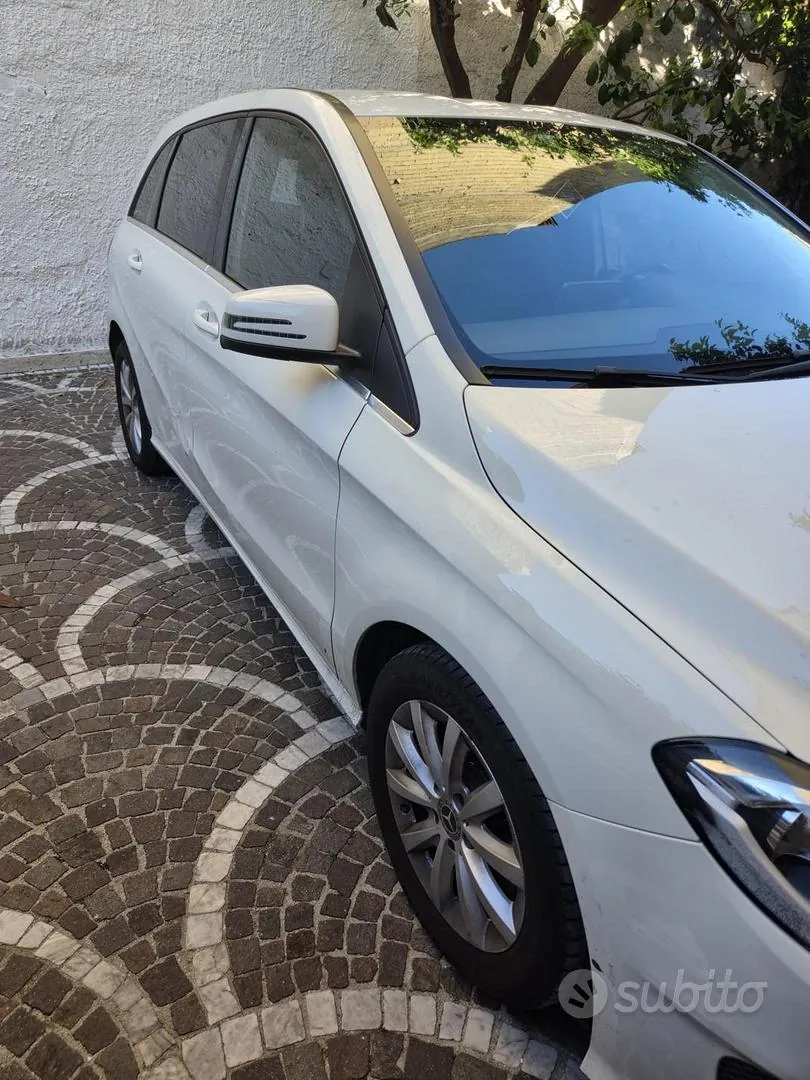 Mercedes-Benz B-Class 2018 photo 4