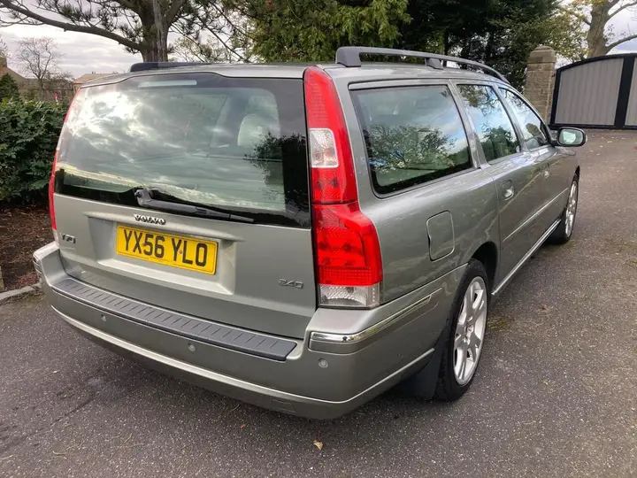 Volvo V70 2006 photo 5