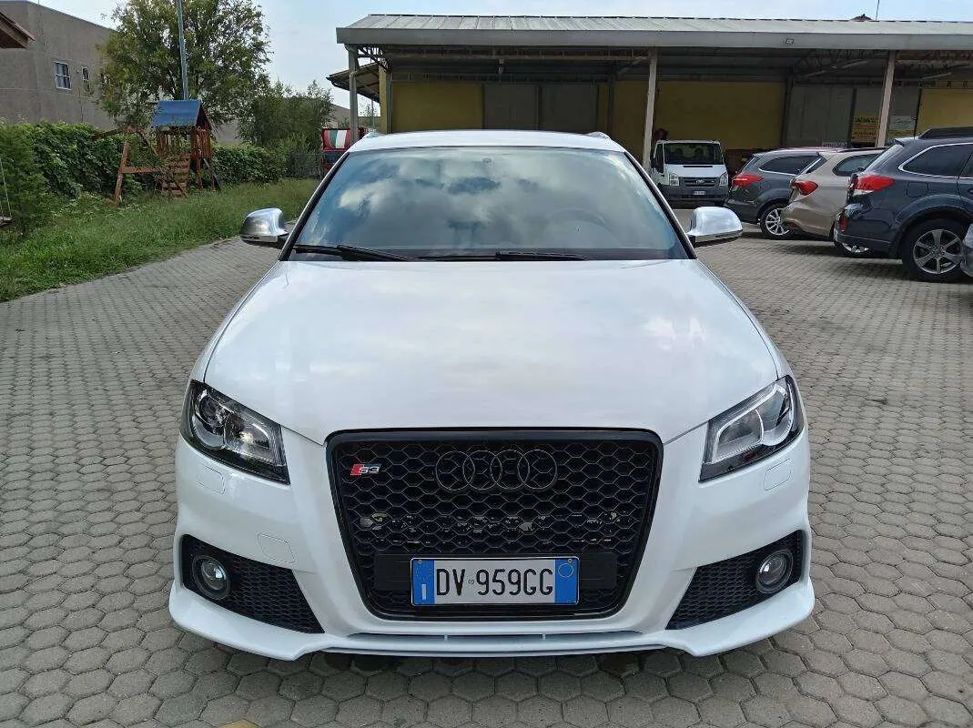 Audi S3 2009 photo 2