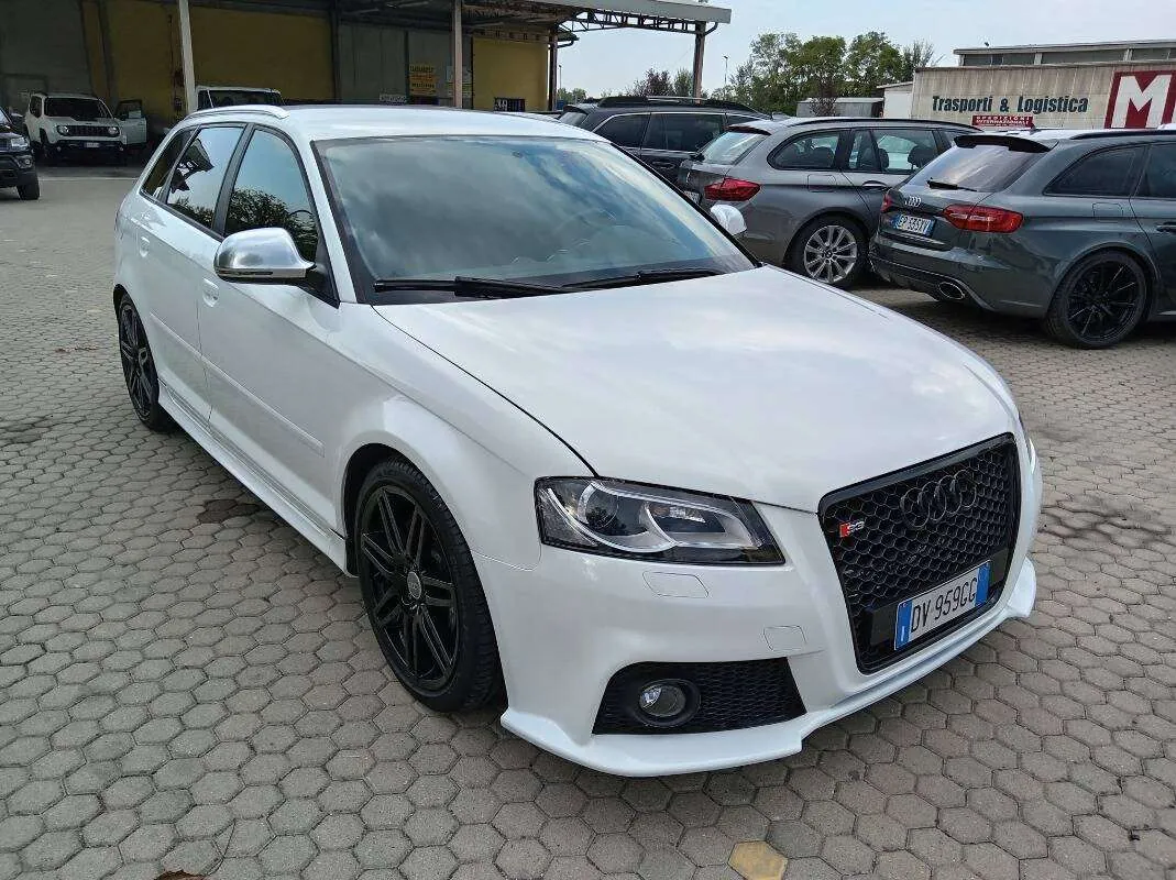Audi S3 2009 photo 3