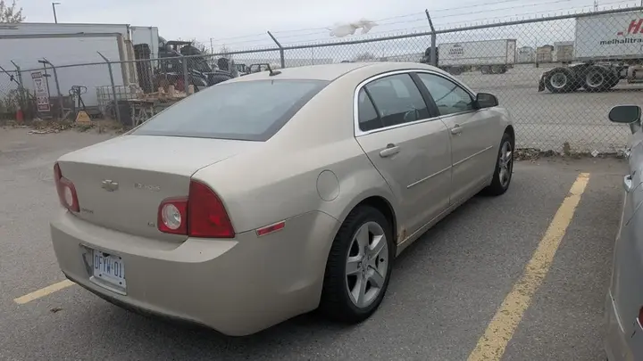 Chevrolet Malibu 2009 photo 3