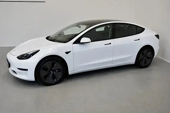 Tesla Model 3 2022 photo 4