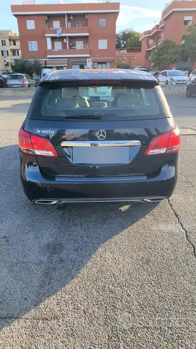 Mercedes-Benz B-Class 2017 photo 2