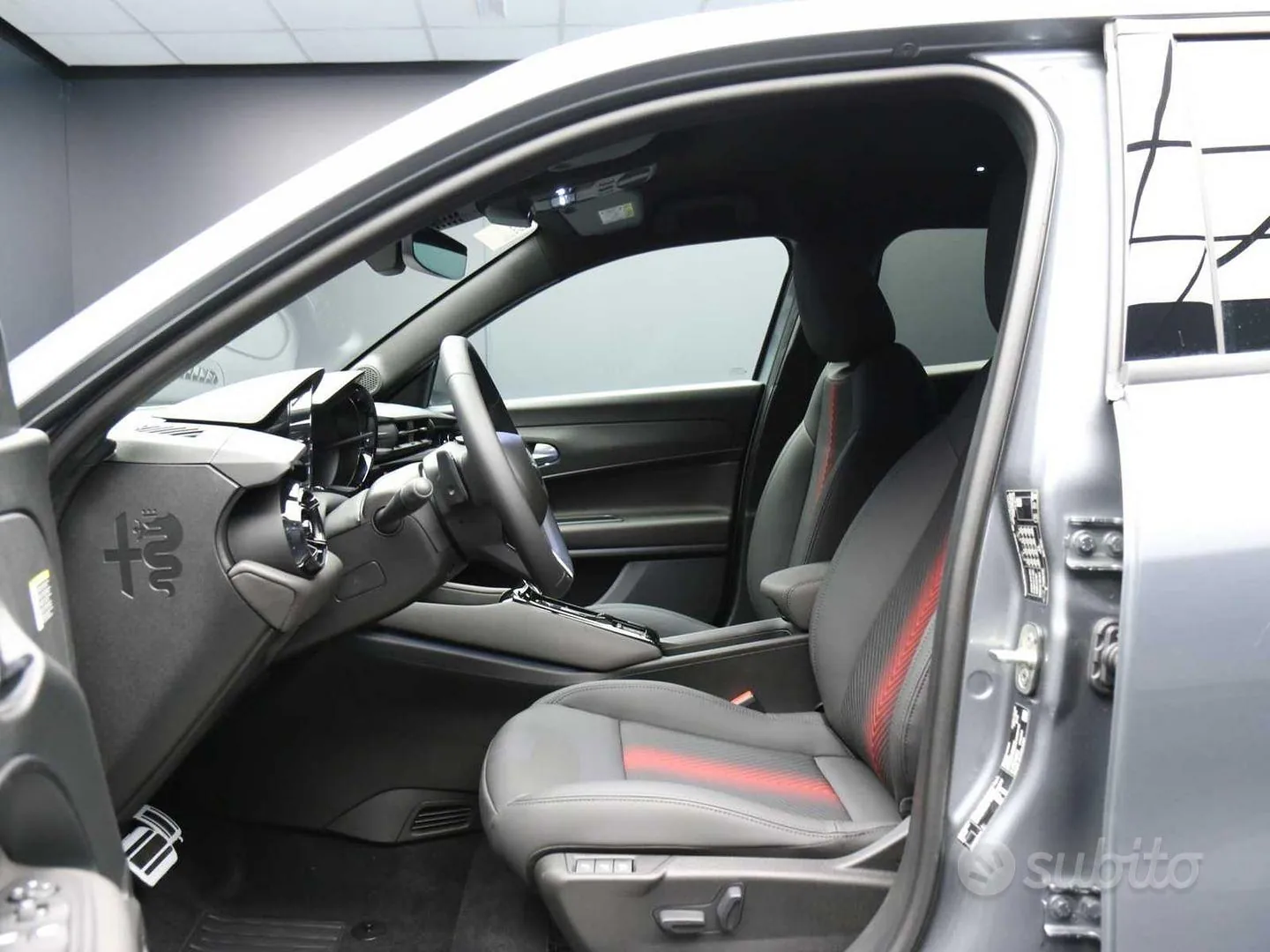 Alfa Romeo Junior 2026 photo 3