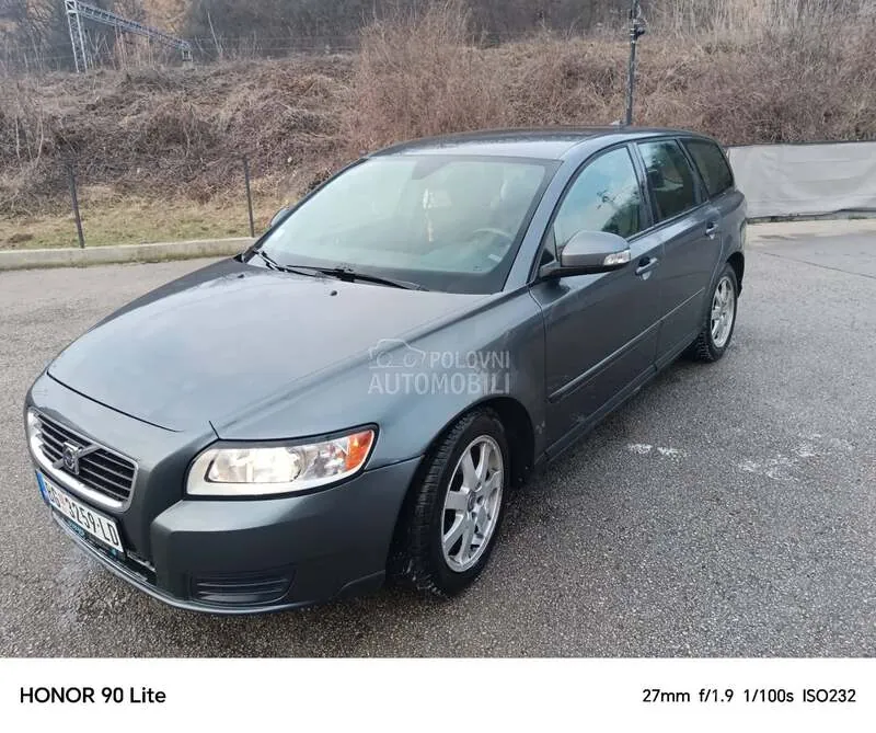 Volvo V50 2009 photo 2