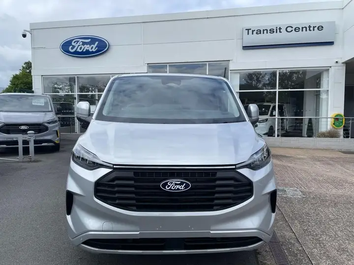 Ford Transit Custom 2026 photo 2