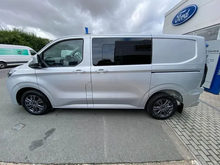 Ford Transit Custom 2026 photo 3