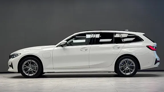 BMW 330E 2021 photo 5