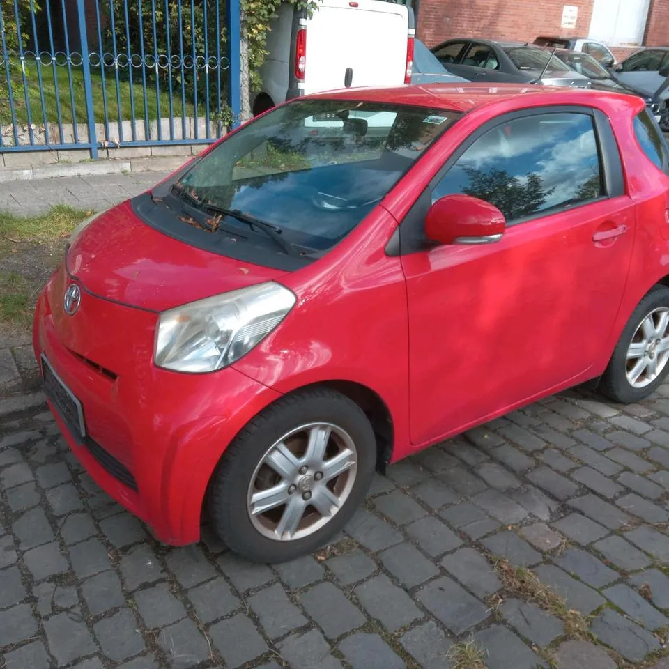 Toyota Iq