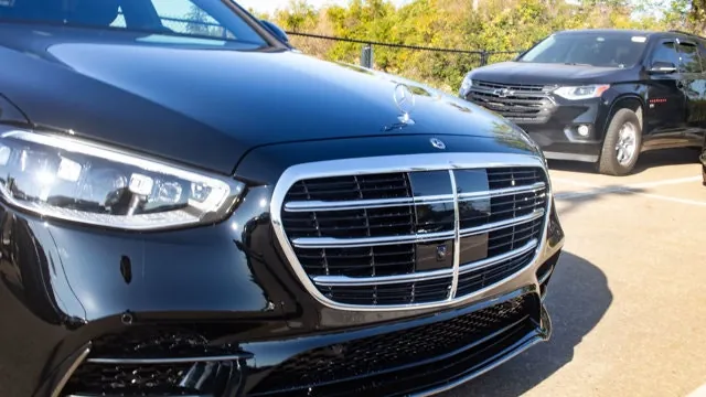 Mercedes-Benz S-Class 2026 photo 3