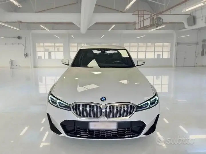 BMW 320 2023 photo 2