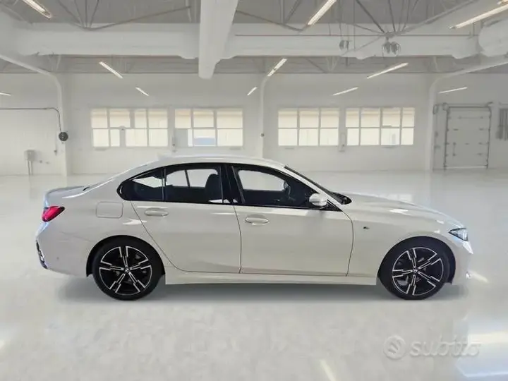 BMW 320 2023 photo 3