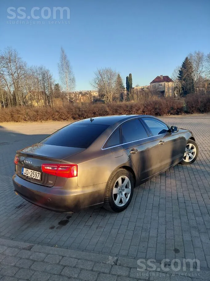 Audi A6 2012 photo 5