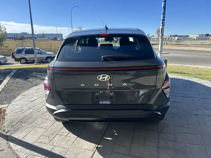 Hyundai Kona 2026 photo 2