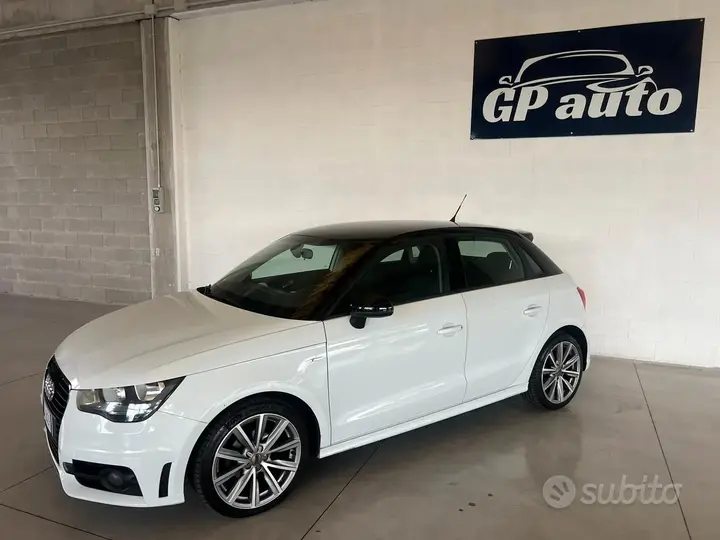 Audi A1 2015 photo 2