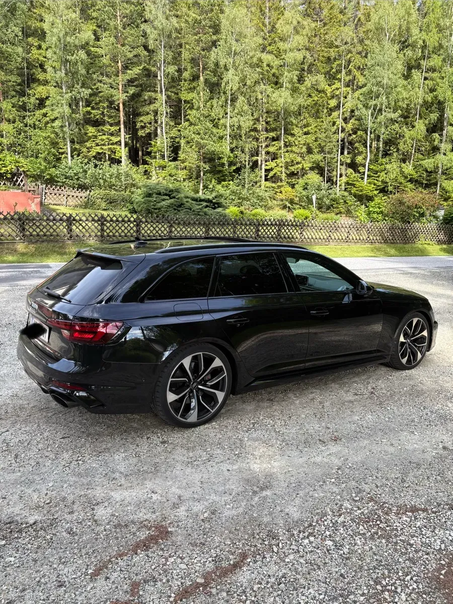 Audi A4 2018 photo 3