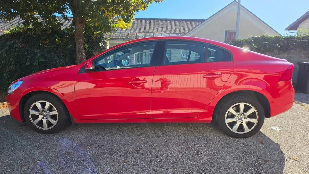 Volvo S60 2012 photo 3