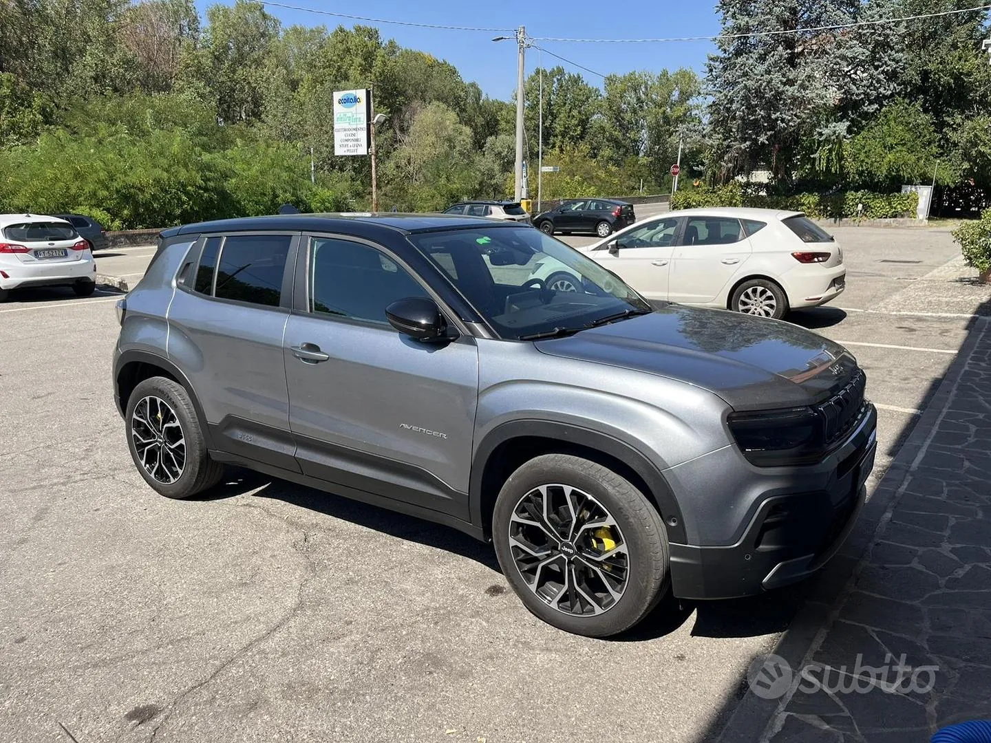 Jeep Avenger Summit