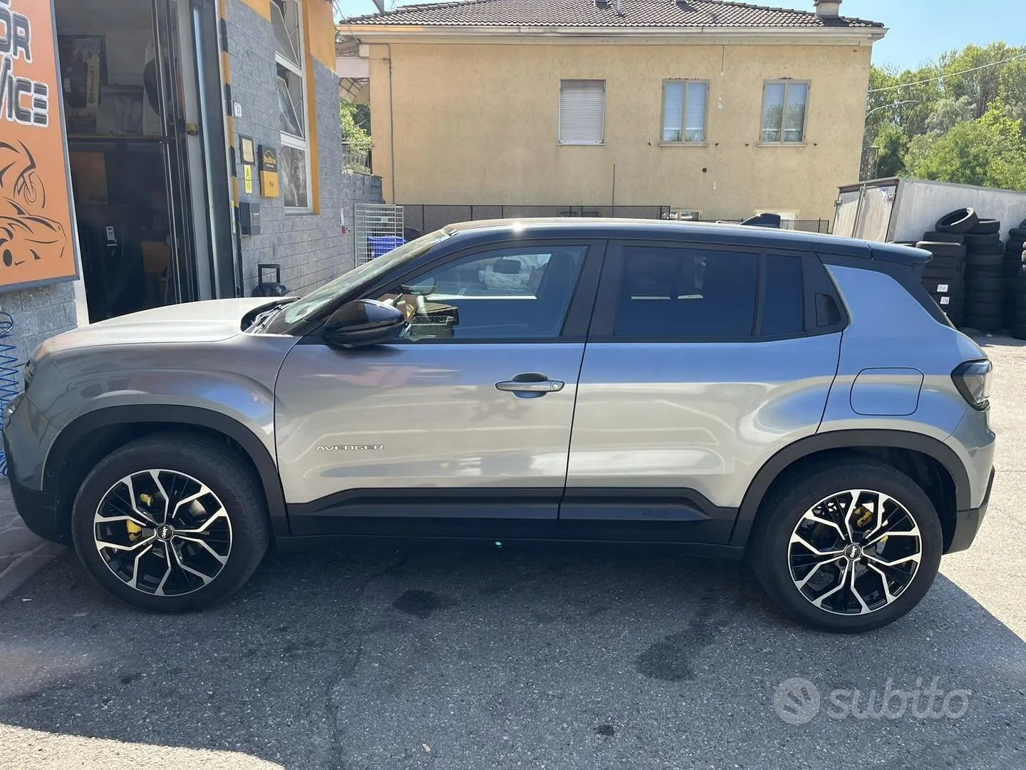 Jeep Avenger Summit 2023 photo 3