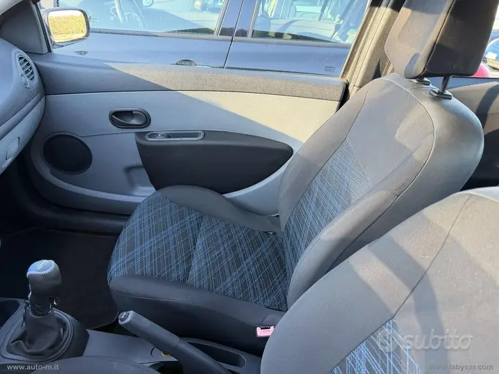Renault Clio 2007 photo 5