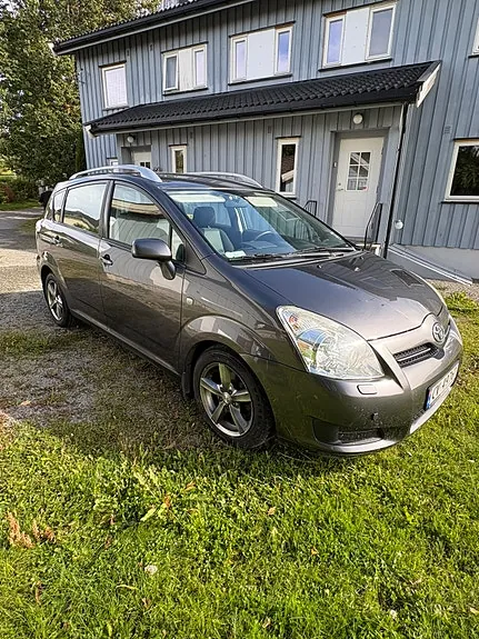 Toyota Corolla Verso 2007 photo 3