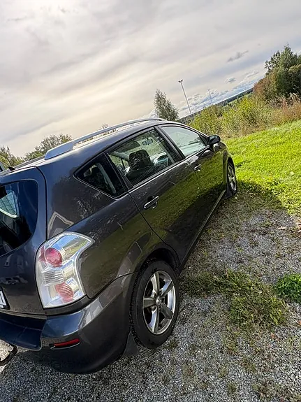 Toyota Corolla Verso 2007 photo 5