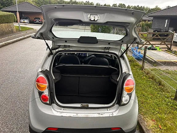 Chevrolet Spark 2011 photo 5