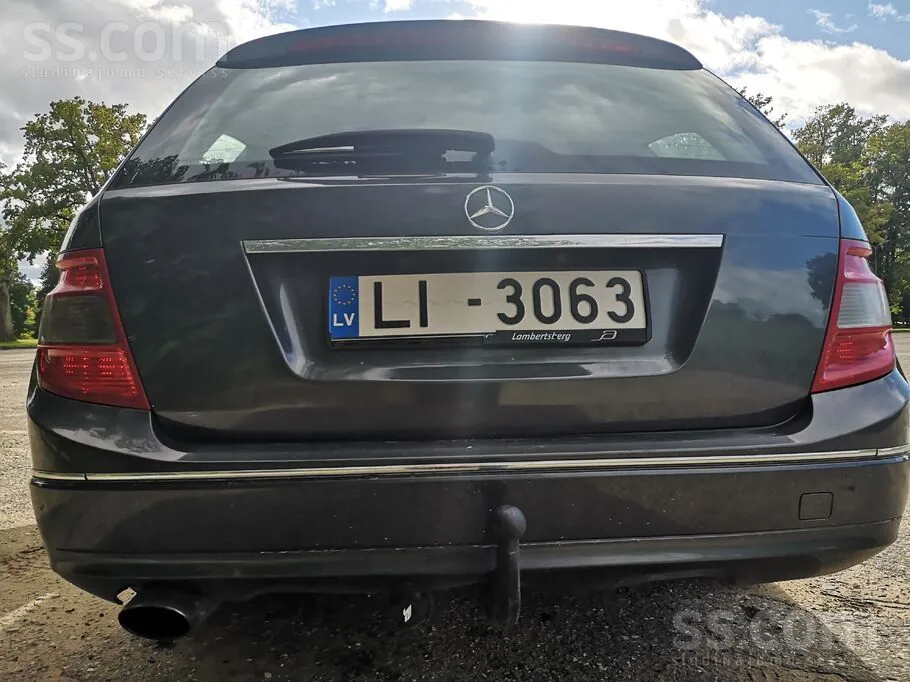 Mercedes-Benz C220 2009 photo 5