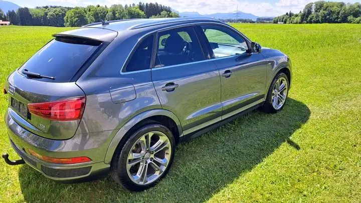Audi Q3 2015 photo 3