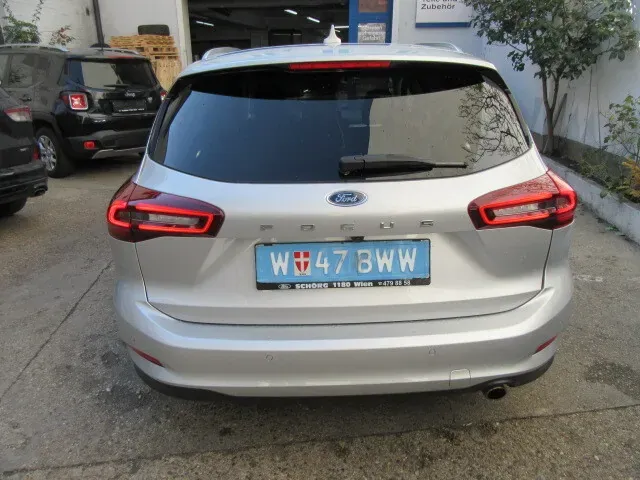 Ford Focus 2025 photo 3