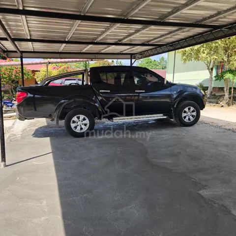 Mitsubishi Triton