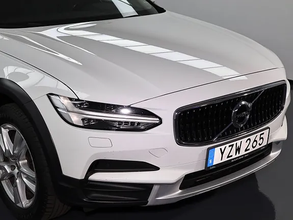 Volvo V90 Cross Country 2018 photo 2