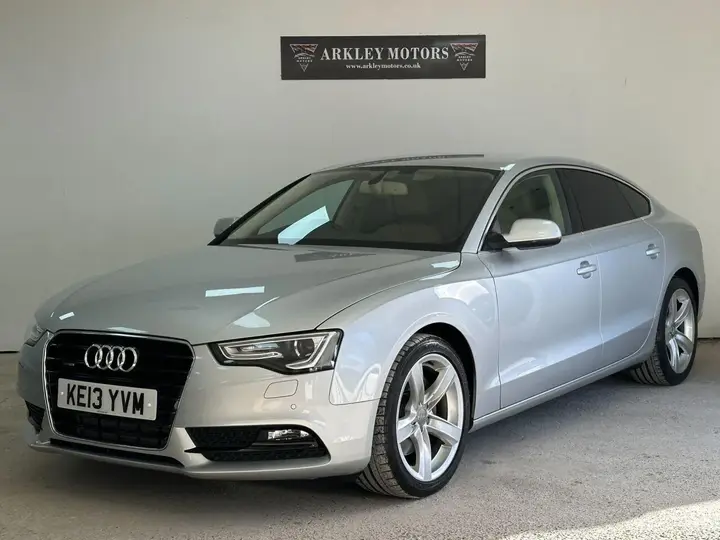 Audi A5 2013 photo 2