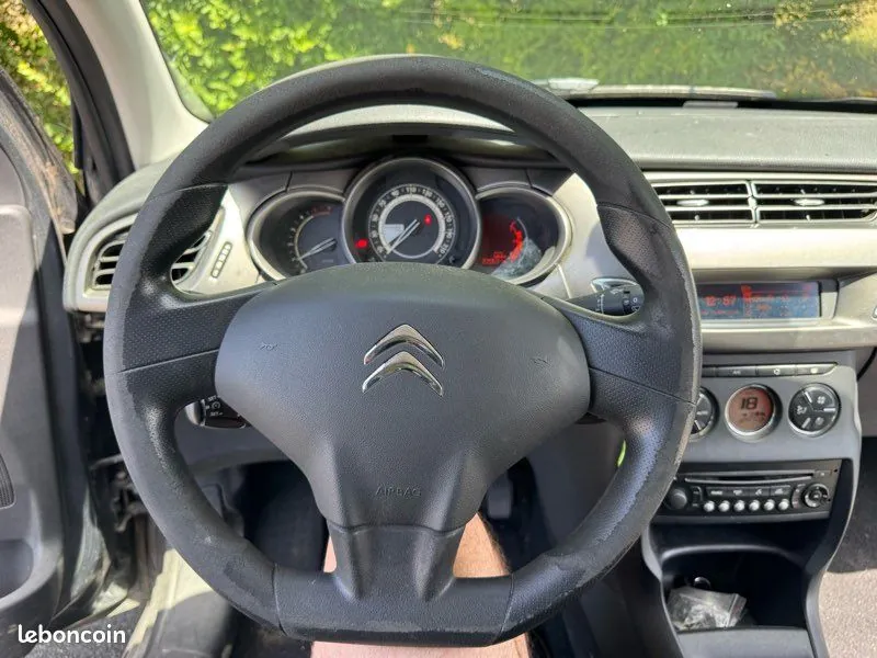 Citroen C3 2013 photo 3