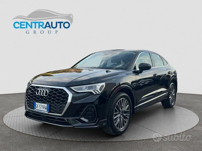 Audi Q3 2022 photo 2