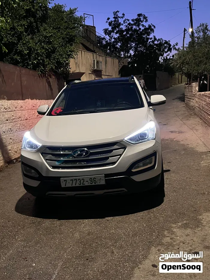 Hyundai Santa Fe 2013 photo 3