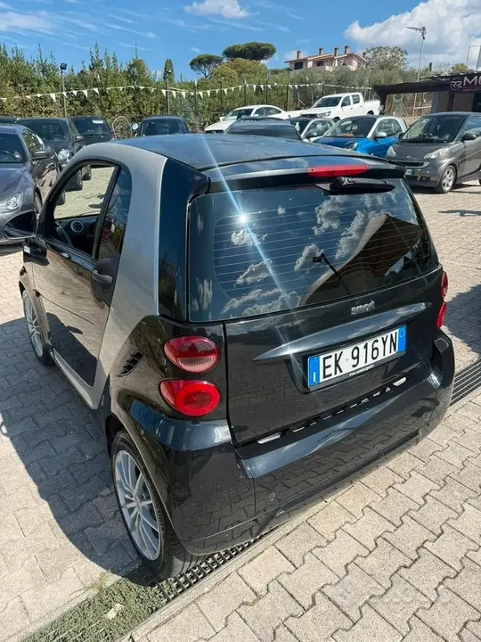 Smart Fortwo 2011 photo 4