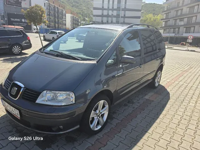 Seat Alhambra 2006 photo 3