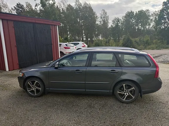 Volvo V50 2012 photo 3