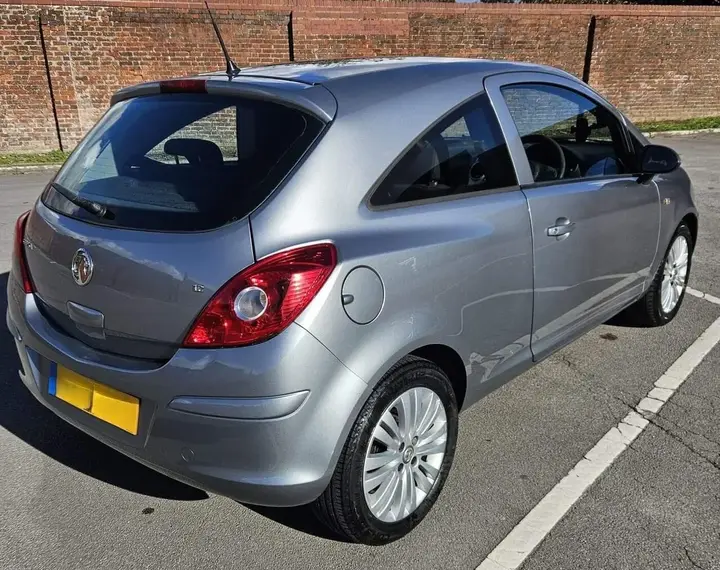 Vauxhall Corsa 2011 photo 5