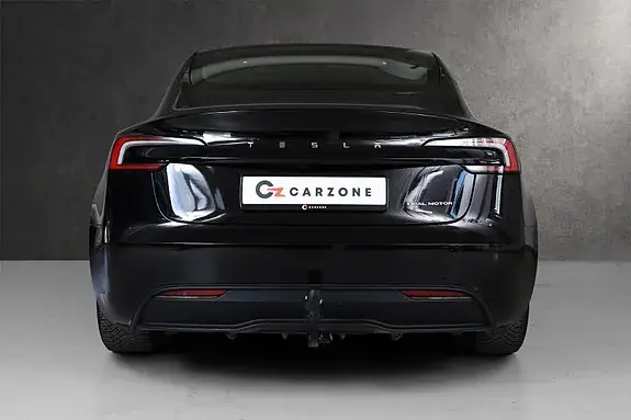 Tesla Model 3 2025 photo 5