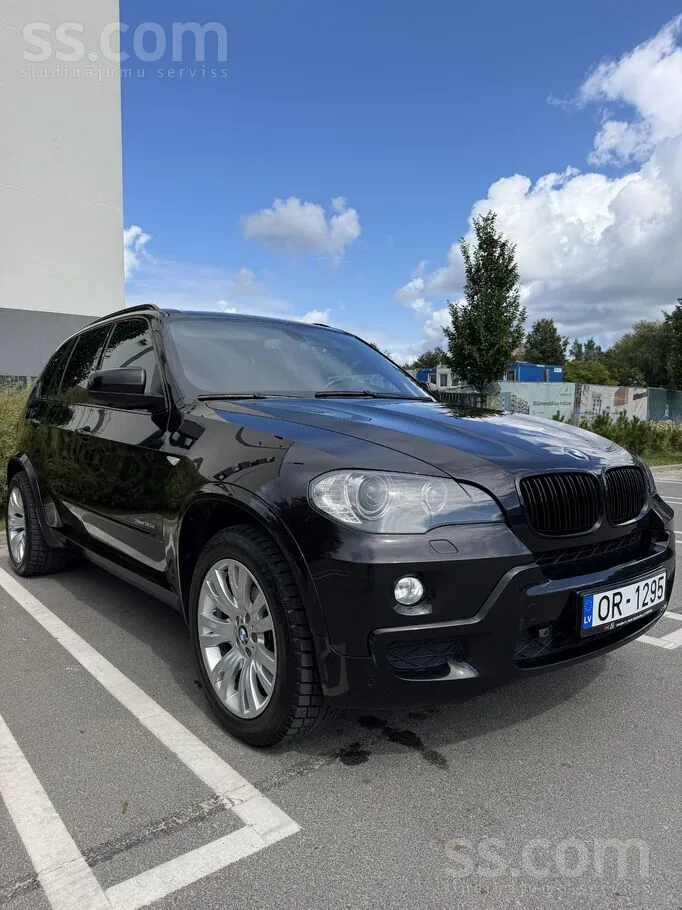 BMW X5 2009 photo 2