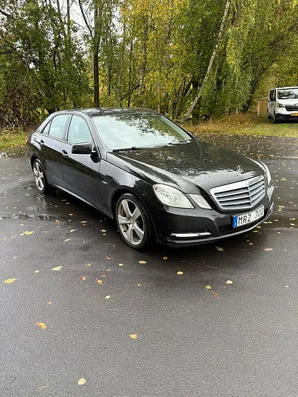 Mercedes-Benz E200 2012 photo 5