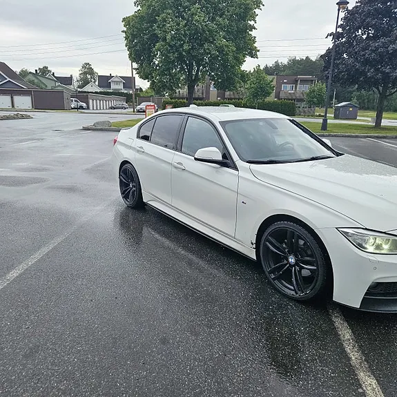 BMW 316D 2014 photo 2