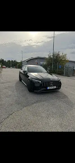Mercedes-Benz C 300 2025 photo 5