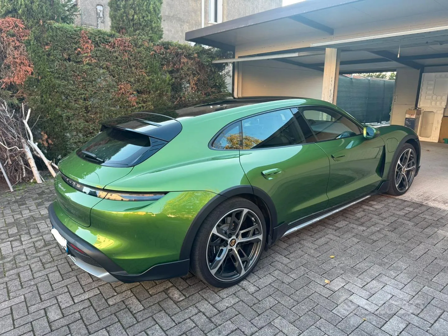 Porsche Taycan 2021 photo 2