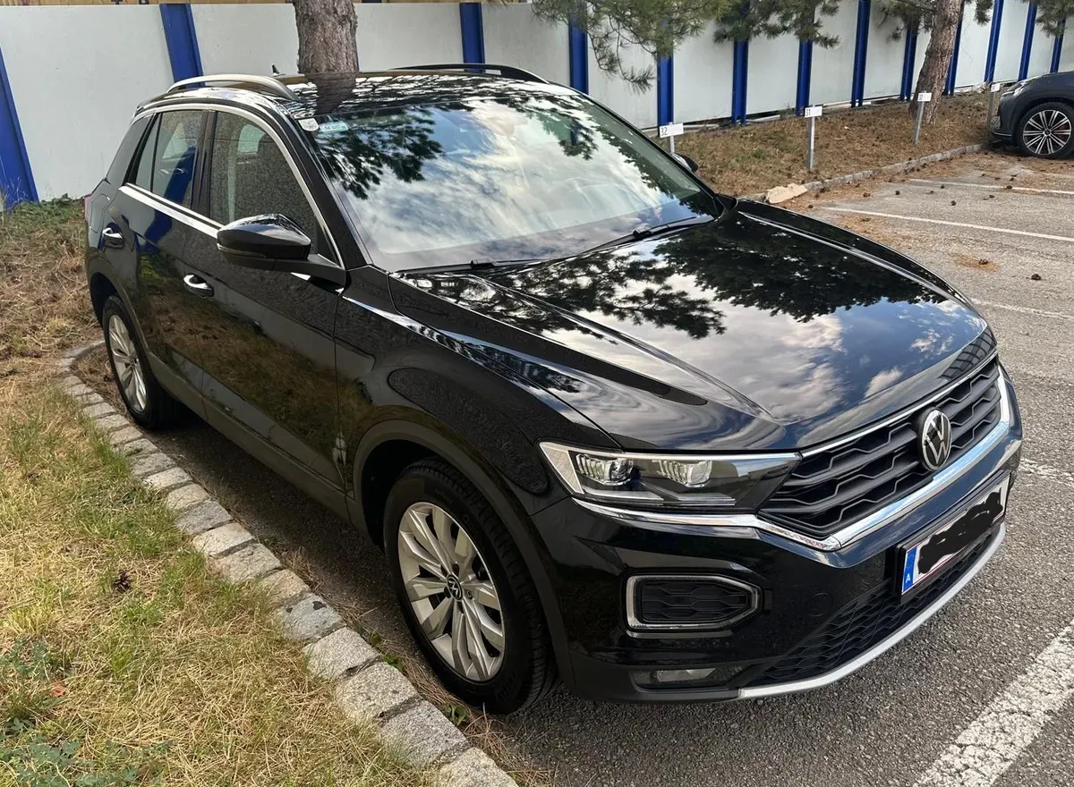 Volkswagen T-Roc 2021 photo 2