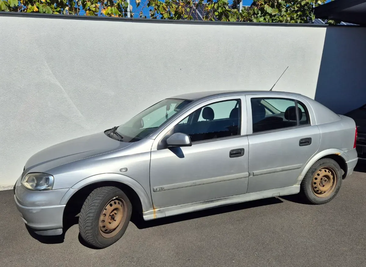 Opel Astra 1999 photo 2